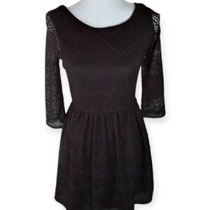 LOVE REIGN BLACK LACE DRESS SZ.S EUC